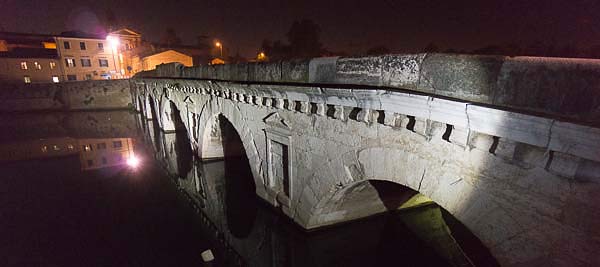 ponte di tiberio, rimini picture